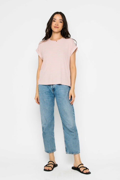 Daisy-Textured Rib Roll Cuff Tee